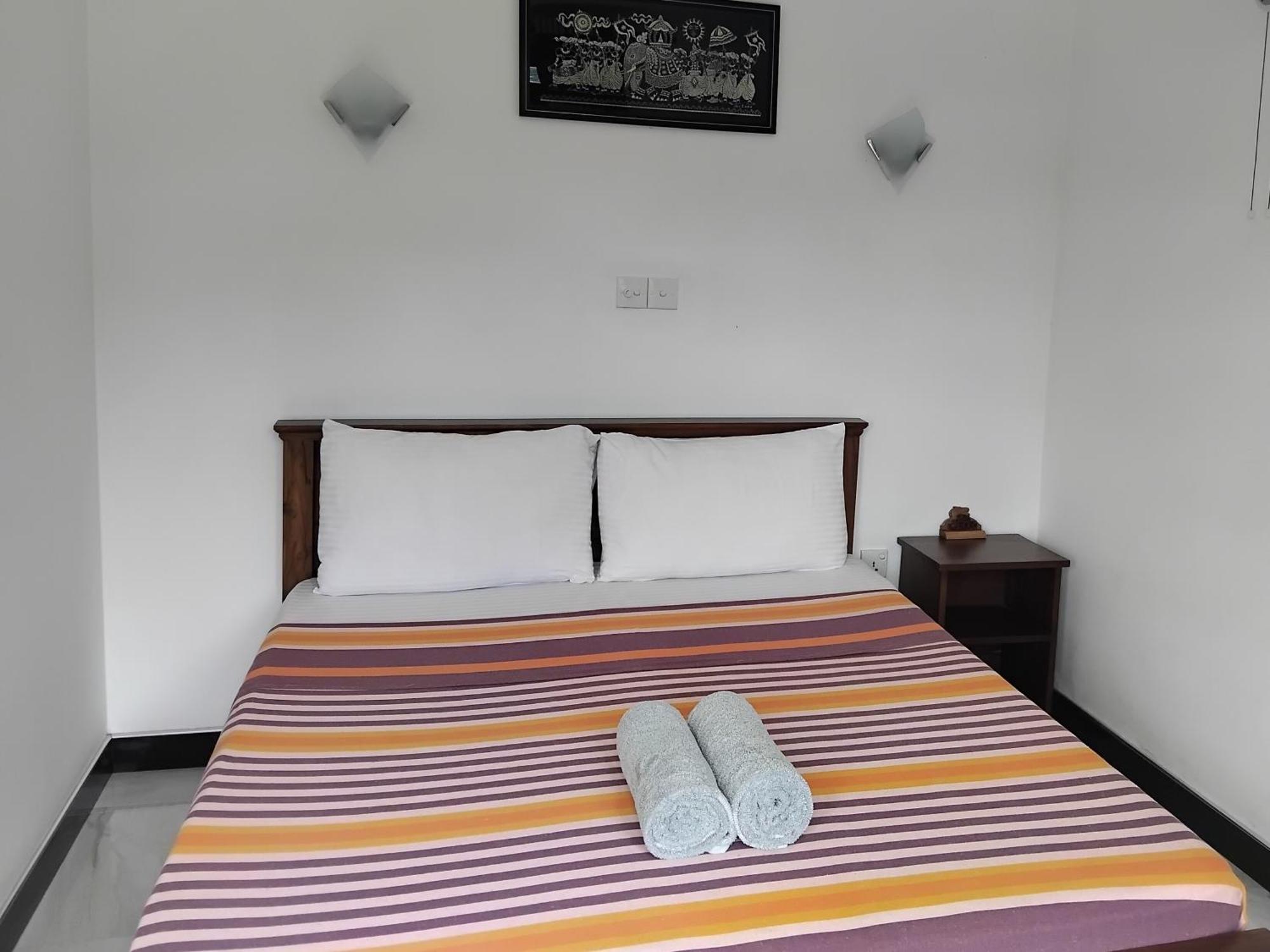 Kelum Homestay Kandy Buitenkant foto