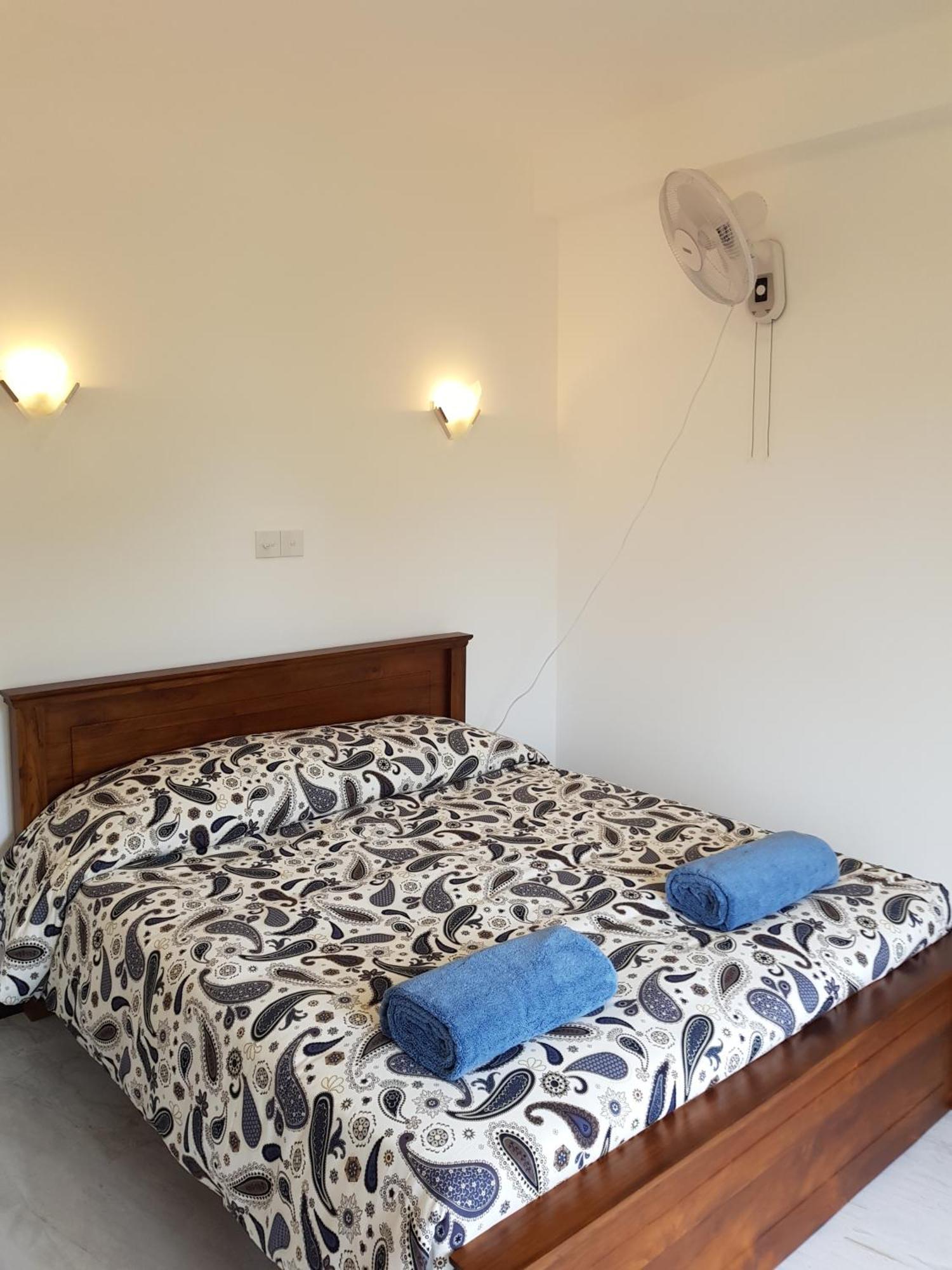 Kelum Homestay Kandy Buitenkant foto