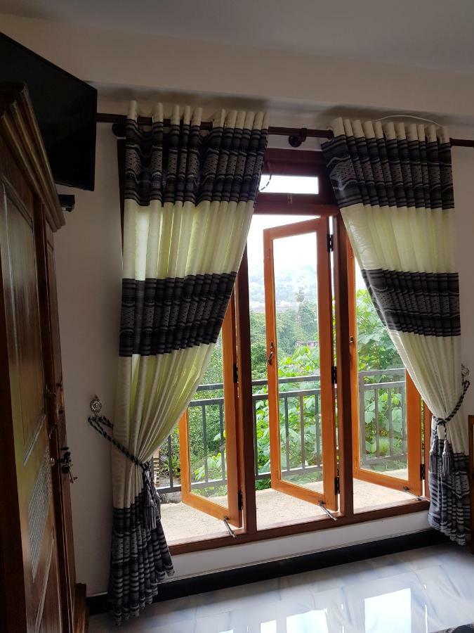 Kelum Homestay Kandy Buitenkant foto